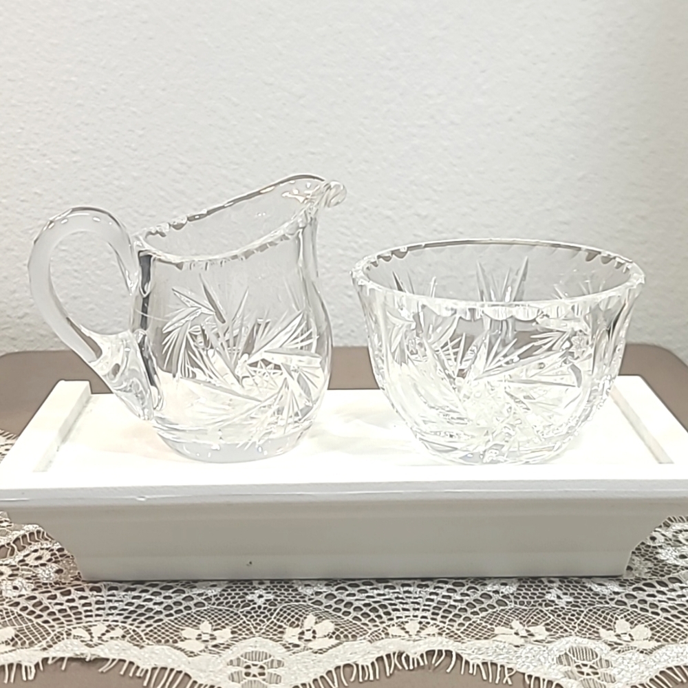 Vintage Pinwheel with star Crystal Cream and Sugar Set
